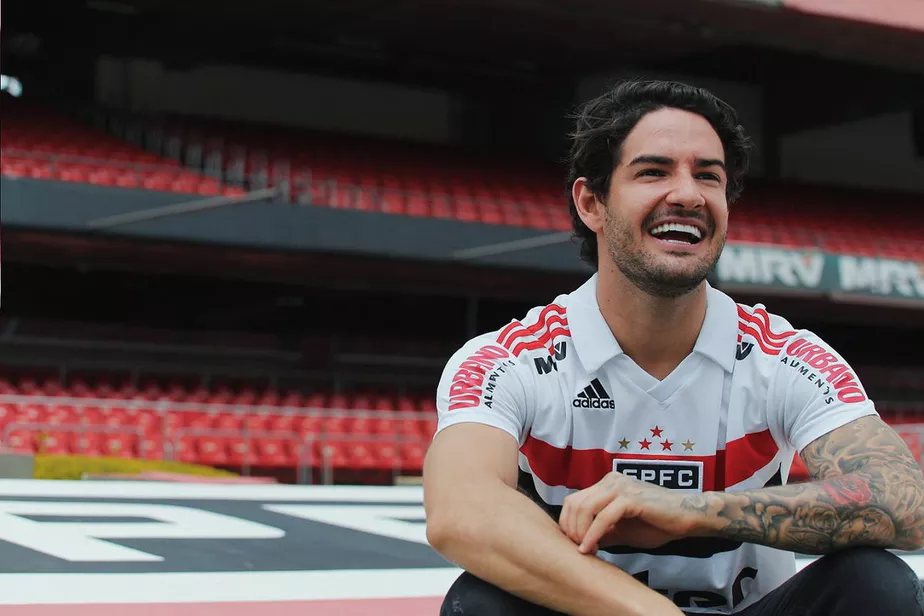 Alexandre Pato quer voltar a ser jogador do São Paulo e aguarda convite da  diretoria Tricolor