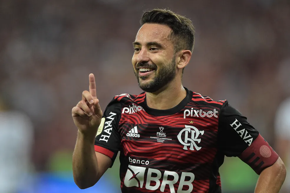 Venê Casagrande bate o martelo e ex-jogador do Flamengo fecha com