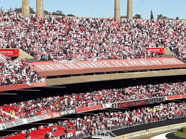 CAMAROTE STADIUM - SPFC X CORINTHIANS é na Total Acesso.