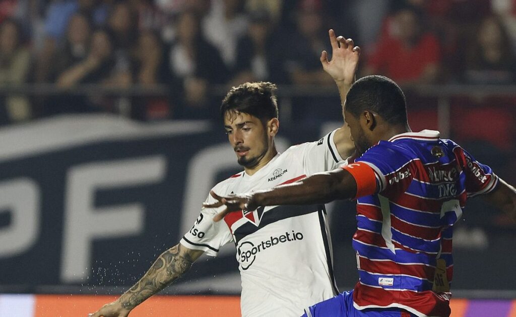 São Paulo estuda assinar com camisa 10 por bagatela 1 Pedrinho Vilhena Sao Paulo x Fortaleza