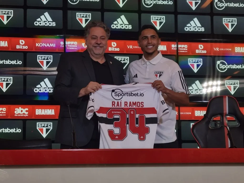 Informação confirmada! Lateral está de saída do São Paulo e torcida comemora 1 Rai Ramos Sao Paulo
