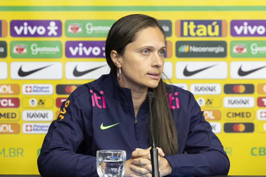 16/11 - Acabou de sair a convocação da Seleção Brasileira com 4 do São Paulo 1 Simone Jatoba